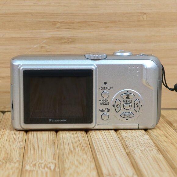 Panasonic Lumix DMC-LS2 5MP Digital Camera, with 3X Optical Zoom - Picture 7 of 9